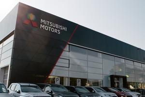 Mitsubishi Motors, автосалон 1